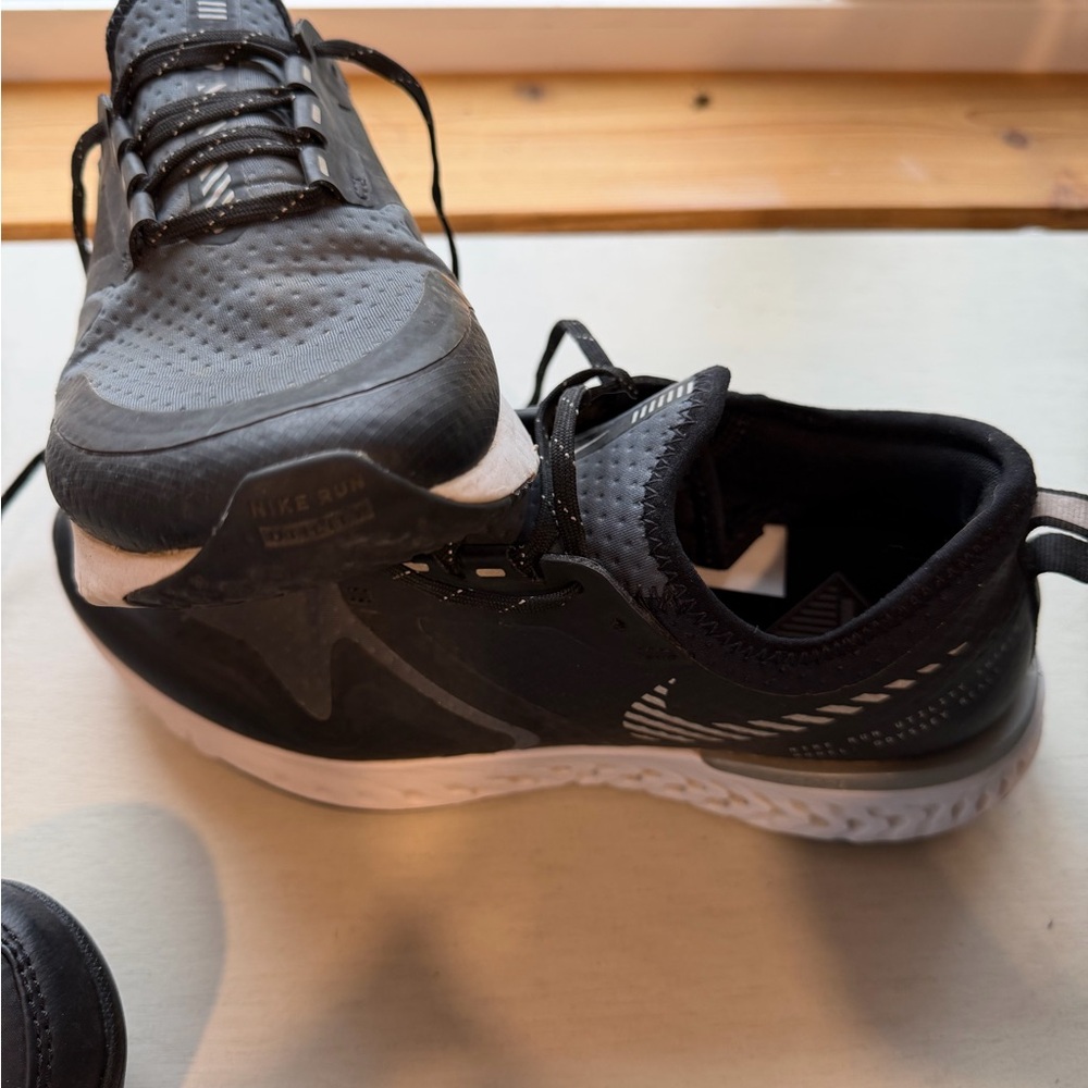 Nike Sneakers Size 8